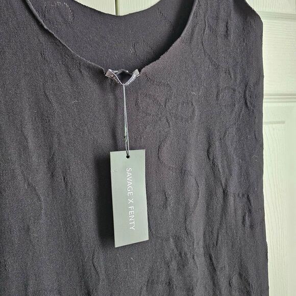 Savage X Fenty Ribbon Play Seamless Knit Slip Dress Black Plus Size 1X-3X - Picture 2 of 9